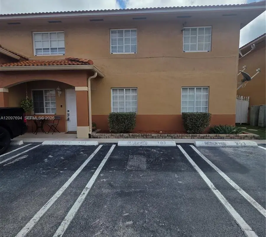 2505 W 76th St # 103, Hialeah FL 33016