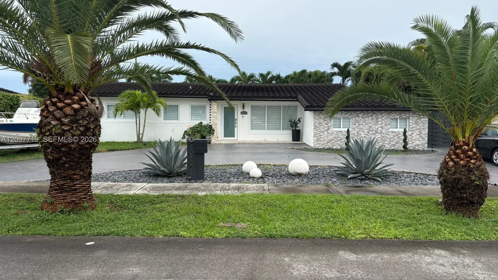 4 bedroom 3 bath Residential for sale at 10450 SW 42nd Ter, Miami FL 33165