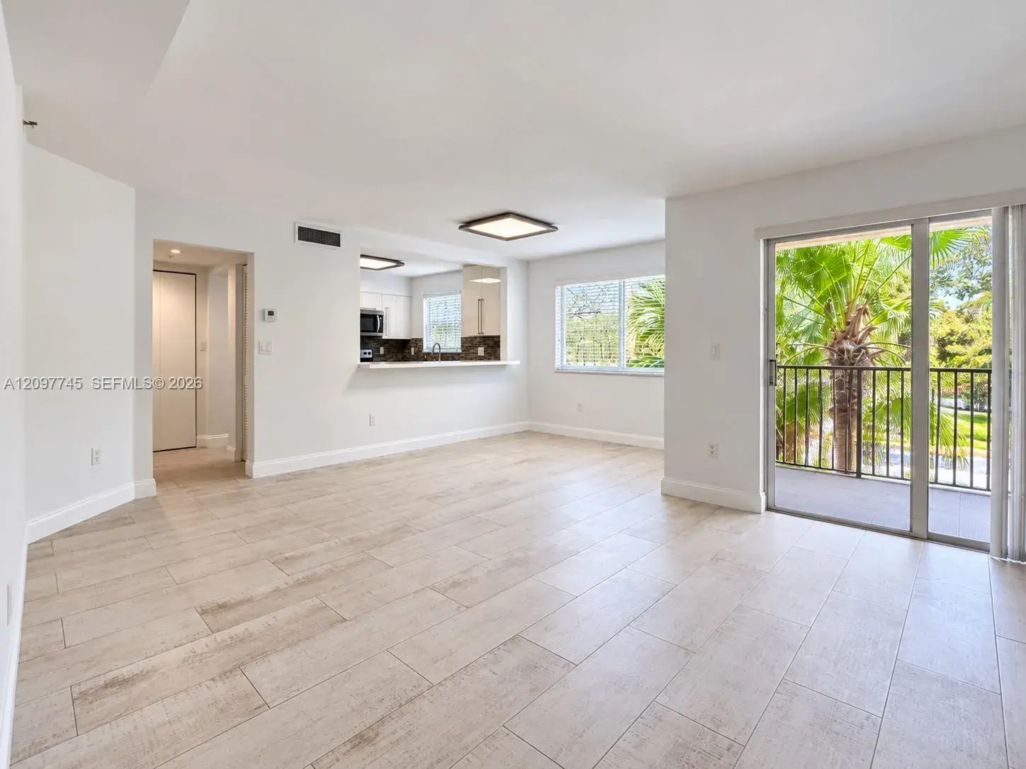 791 N Pine Island Rd # 214, Plantation FL 33324