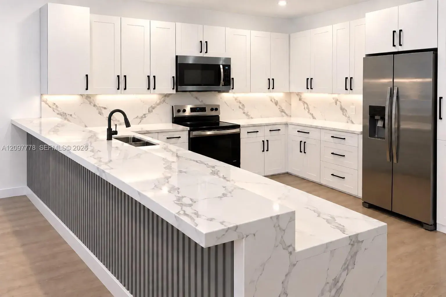 3 bedroom 2 bath Residential for sale at 8520 NW 139th Ter # 1607, Miami Lakes FL 33016