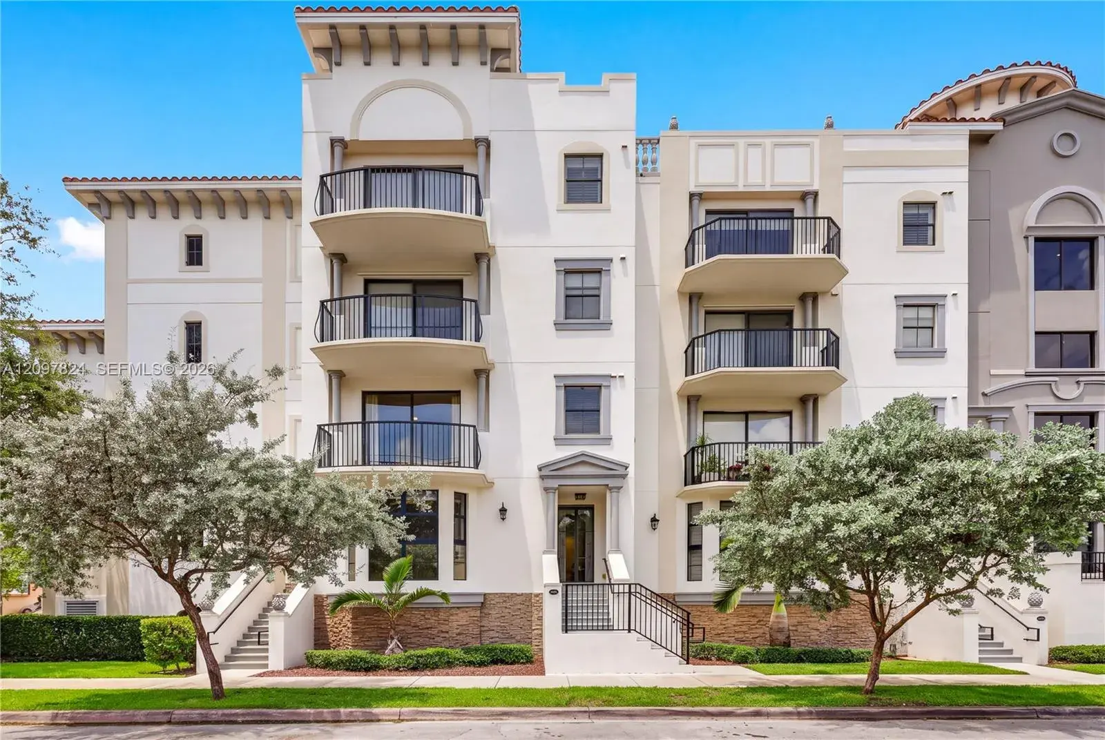 1650 Galiano St, Coral Gables FL 33134