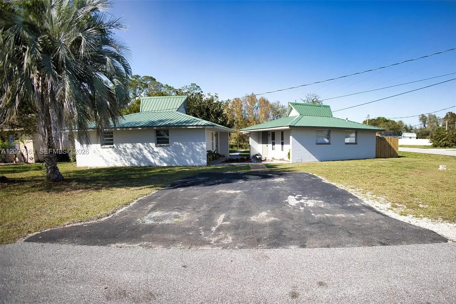 Residential Income for sale at 101-103 Jasmine CT, Lake Placid FL 33852
