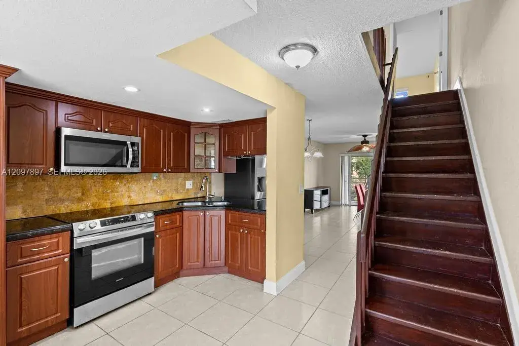 5953 W 28th Ave # 24, Hialeah FL 33016