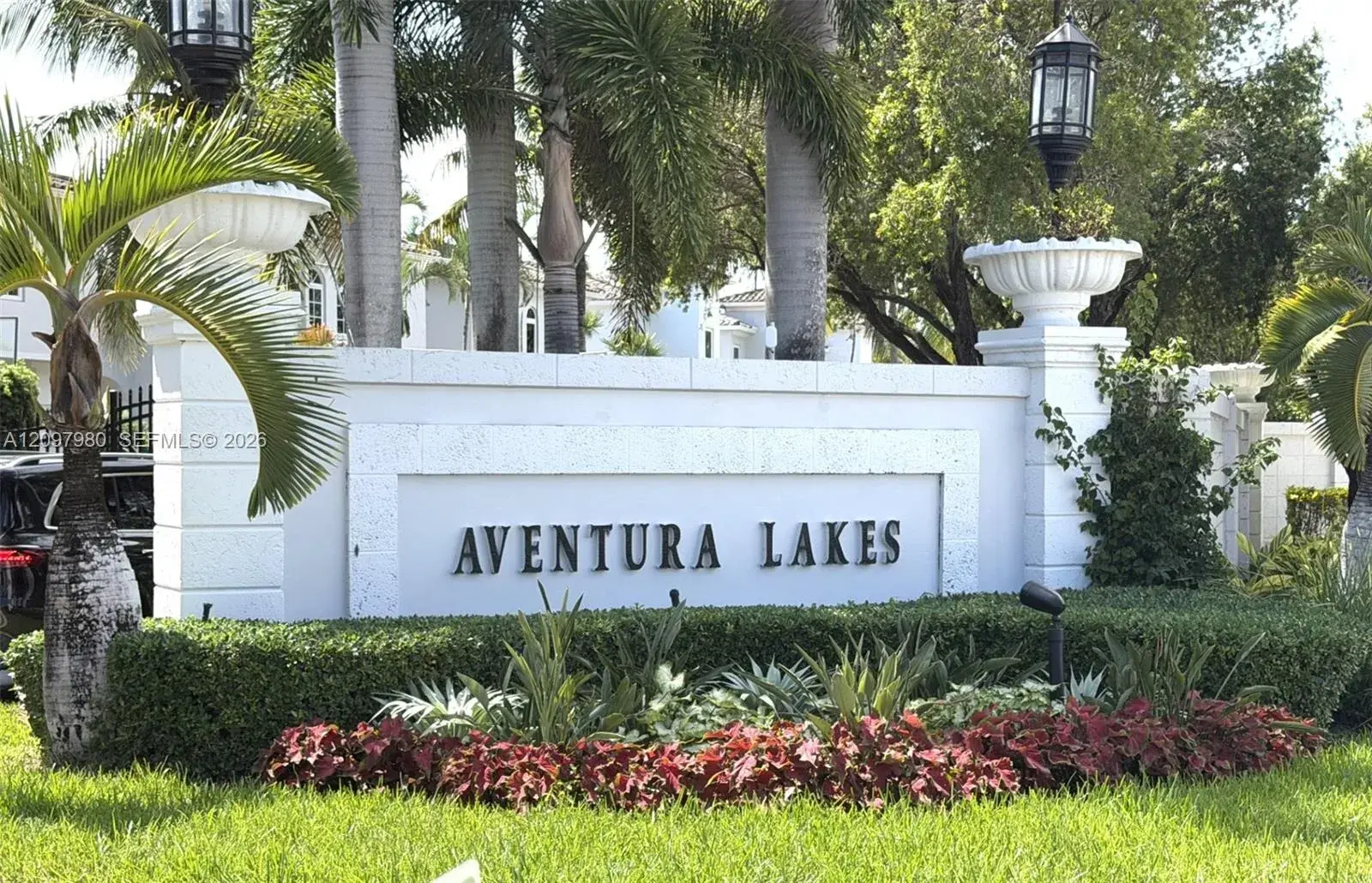 4 bedroom 3 bath Residential for sale at 3191 NE 211th Ter, Aventura FL 33180