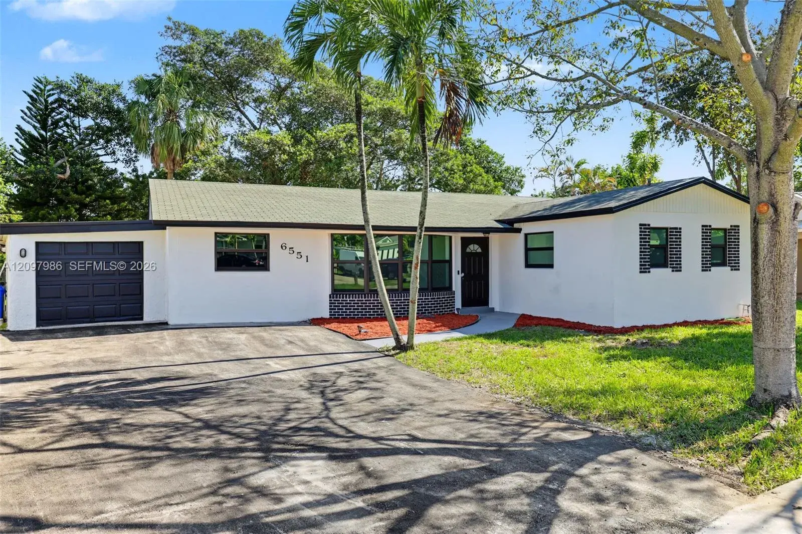 5 bedroom 2 bath Residential for sale at 6551 NW 8th Ct, Margate FL 33063