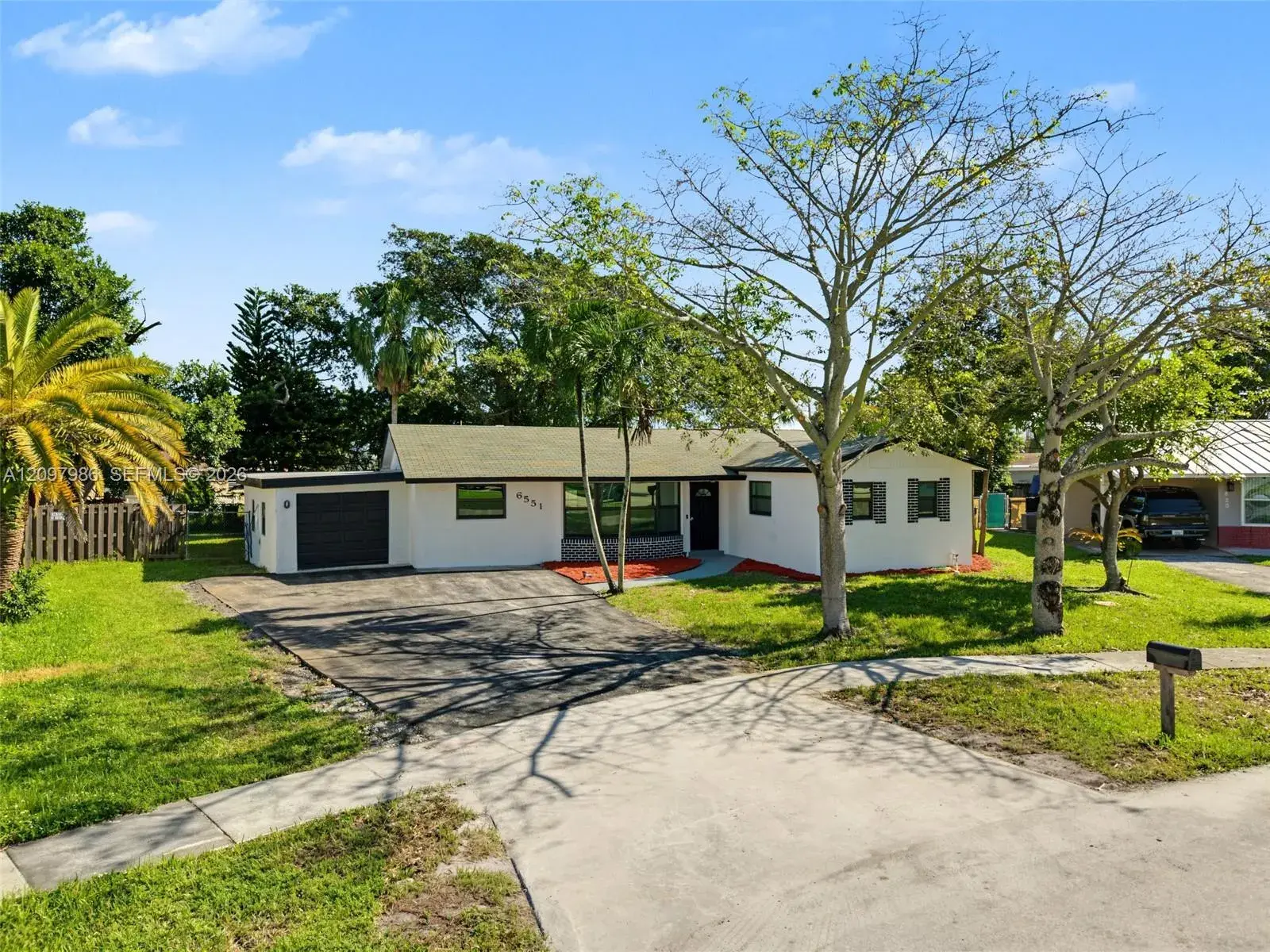 6551 NW 8th Ct, Margate FL 33063