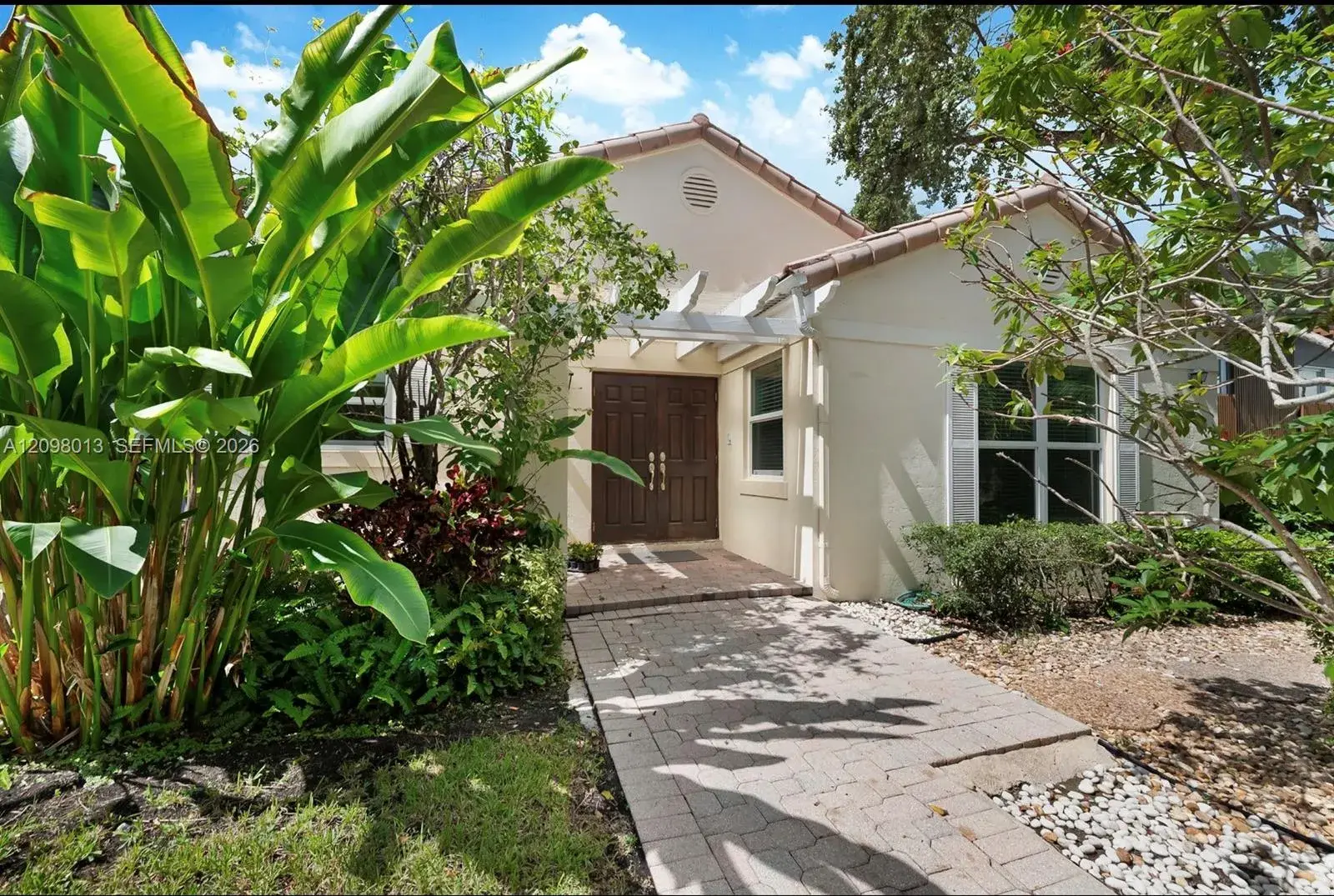 3 bedroom 2 bath Residential for sale at 2860 SW 22nd Ave, Miami FL 33133