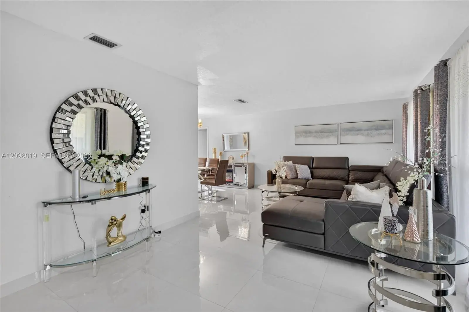 8480 NW 24th Ct, Sunrise FL 33322