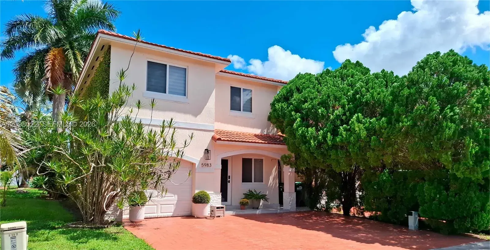 4 bedroom 3 bath Residential for sale at 5983 SW 162nd Pl, Miami FL 33193