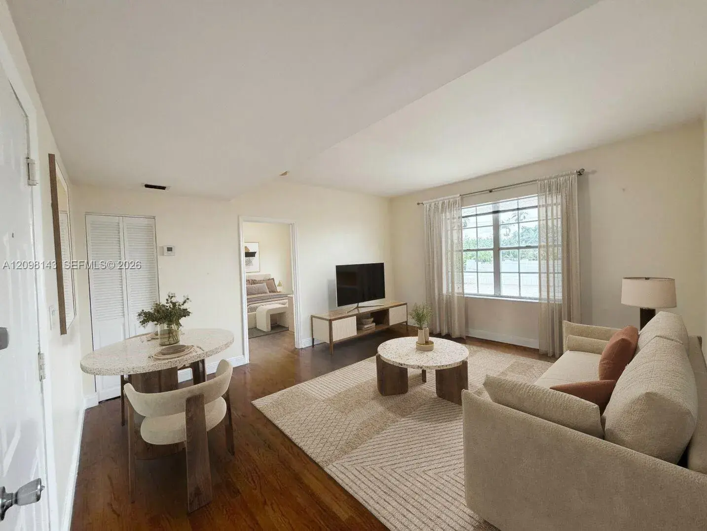 1 bedroom 1 bath Residential for sale at 1051 Meridian Ave # 1K, Miami Beach FL 33139