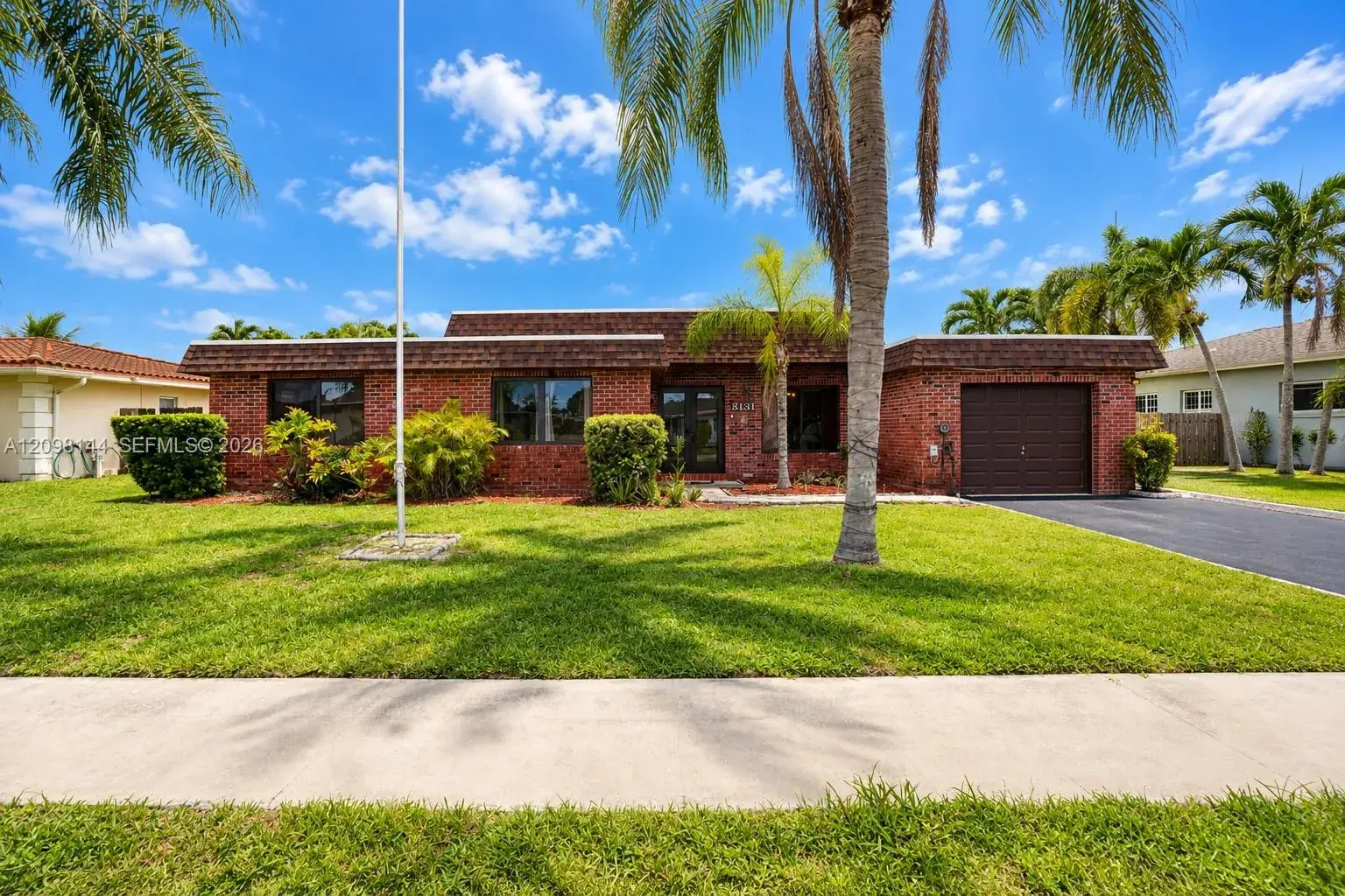 3 bedroom 2 bath Residential for sale at 8131 NW 68th Ave, Tamarac FL 33321