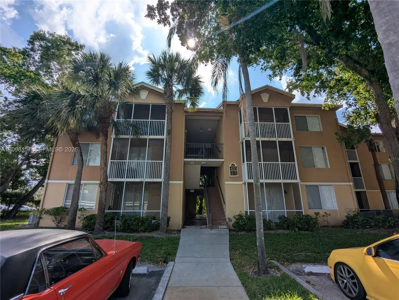 1 bedroom 1 bath Residential for sale at 4055 W Mcnab Rd # H203, Pompano Beach FL 33069