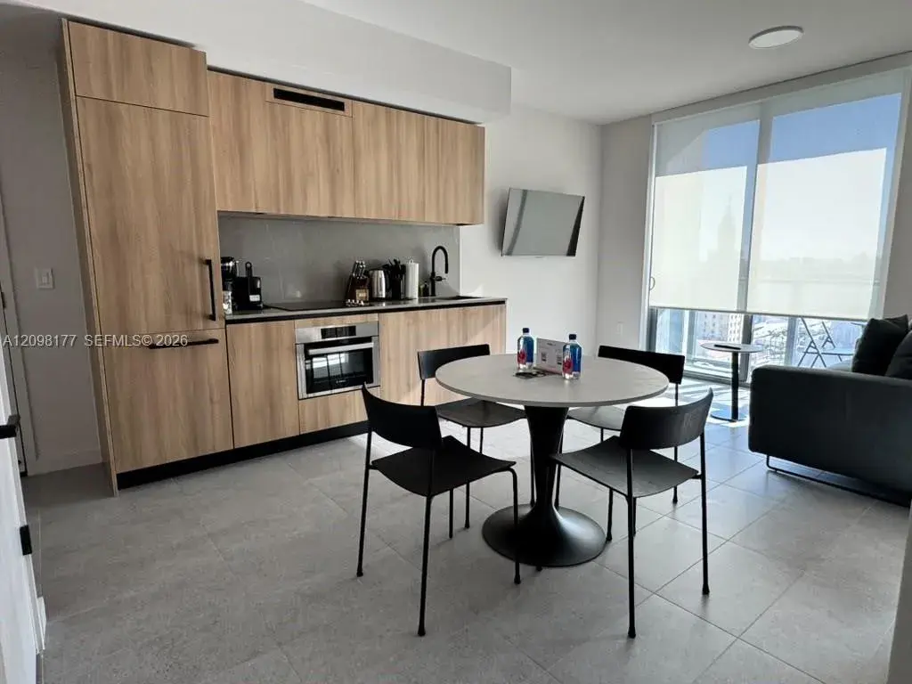 1 bedroom 1 bath Residential for sale at 121 NE 5th St # 1913, Miami FL 33132