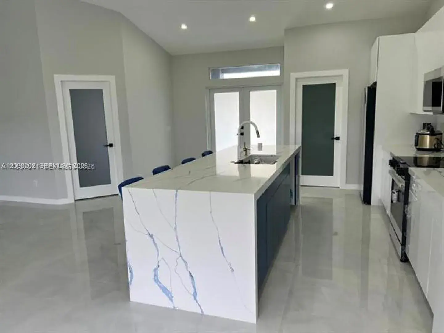2214 NW 1 Ter, Cape Coral FL 33993