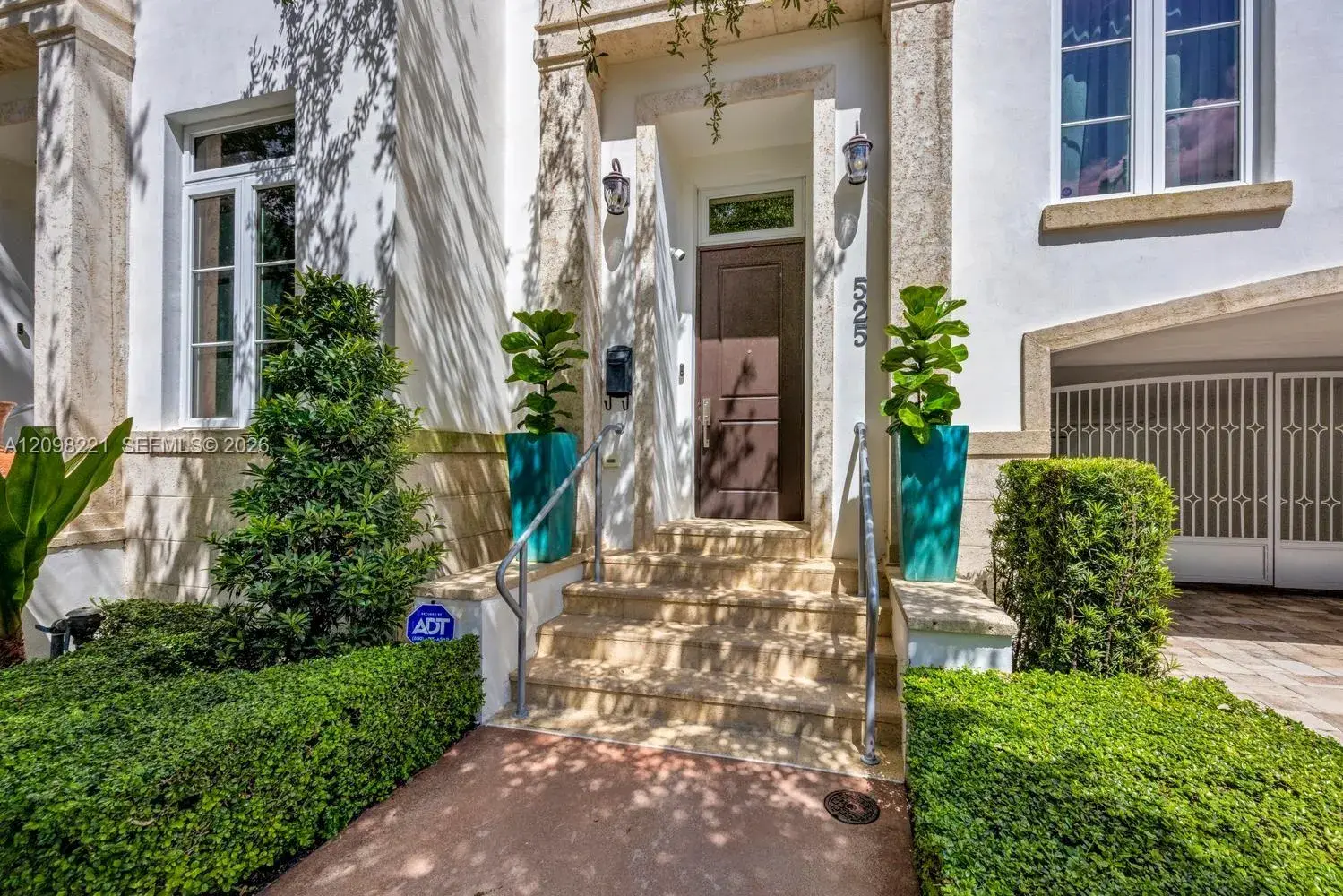 3 bedroom 3 bath Residential for sale at 525 Anastasia Ave # 525, Coral Gables FL 33134