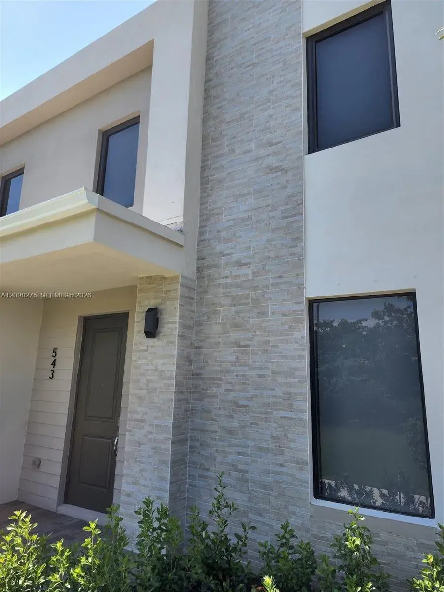 543 NW 17th St # 543, Fort Lauderdale FL 33311