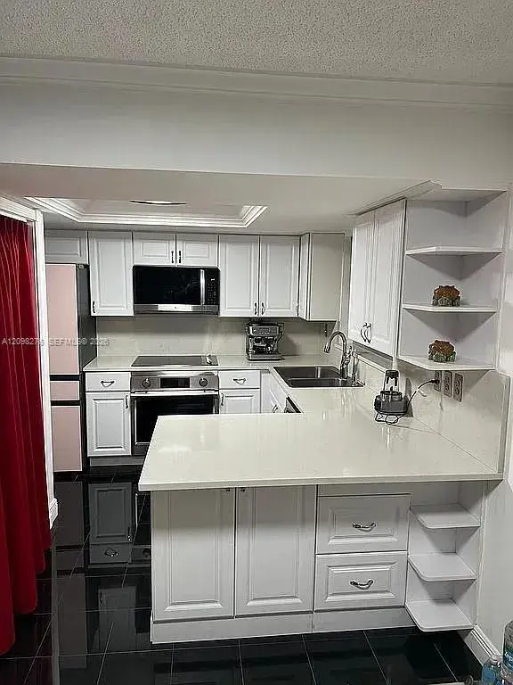 1 bedroom 1 bath Residential for sale at 11183 NW 7th St # 20, Miami FL 33172