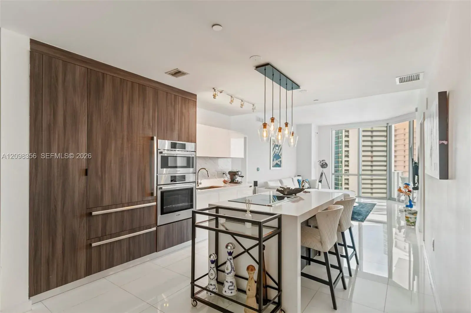 851 NE 1st Ave # 3707, Miami FL 33132