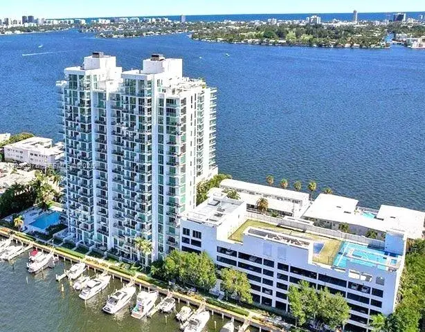 1 bedroom 1 bath Residential for sale at 7928 East Dr # 1403, North Bay Village FL 33141
