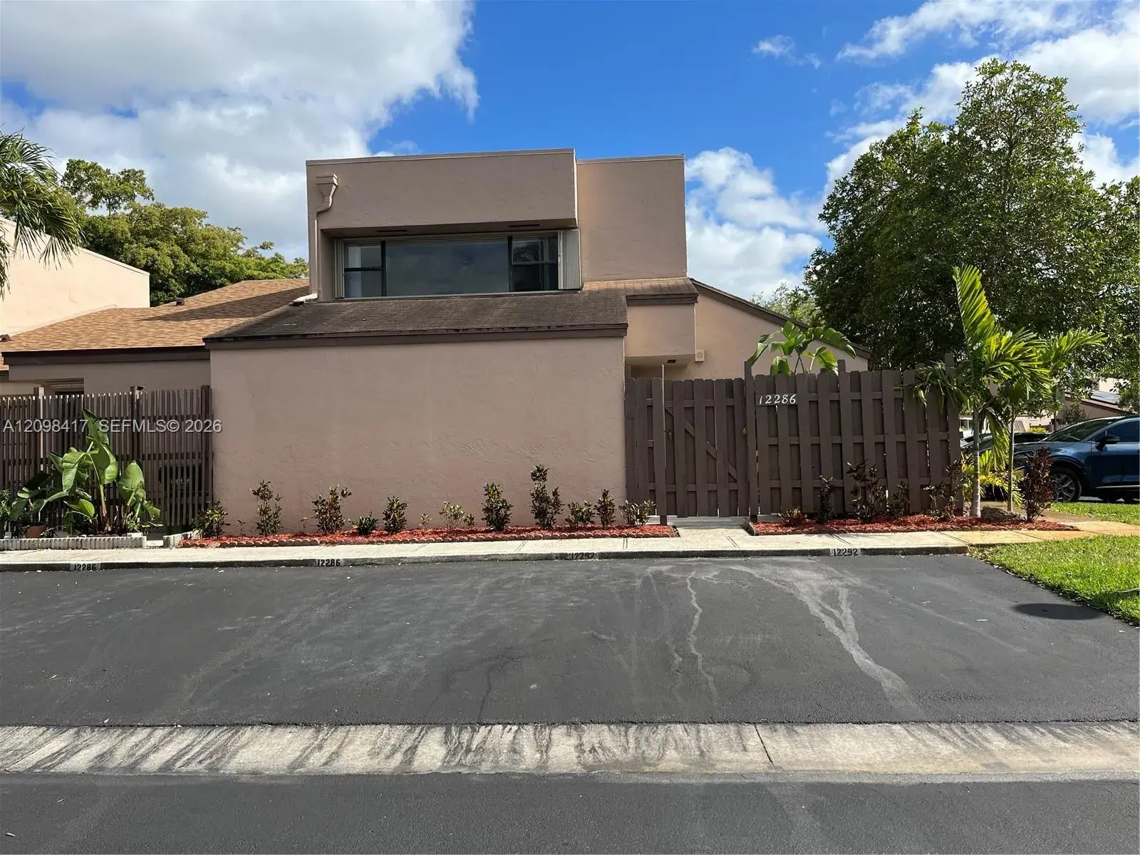 2 bedroom 2 bath Residential for sale at 12286 NW 13th Ct, Pembroke Pines FL 33026