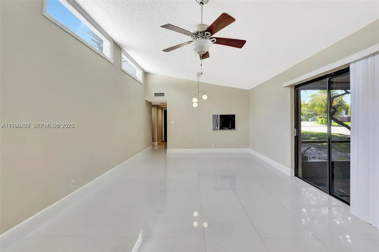 5701 Swordfish Cir, Tamarac FL 33319