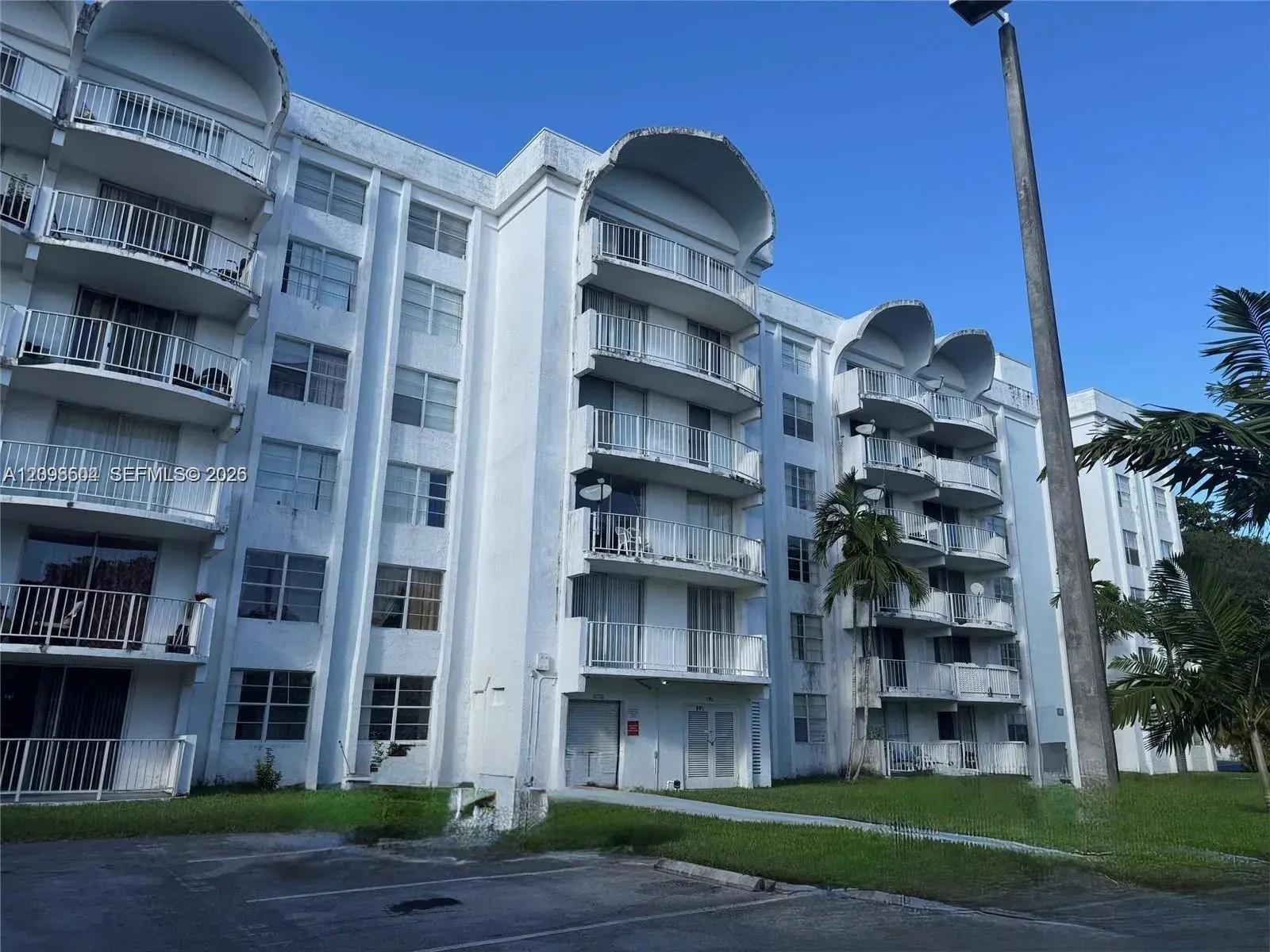 2 bedroom 2 bath Residential for sale at 494 NW 165th St Rd # 305, Miami FL 33169