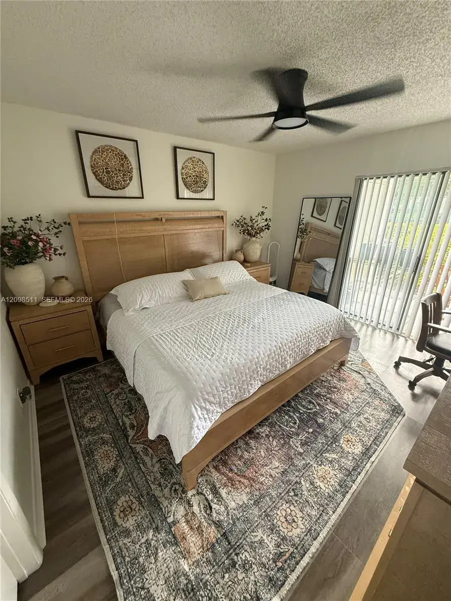 510 S Park Rd # 10, Hollywood FL 33021