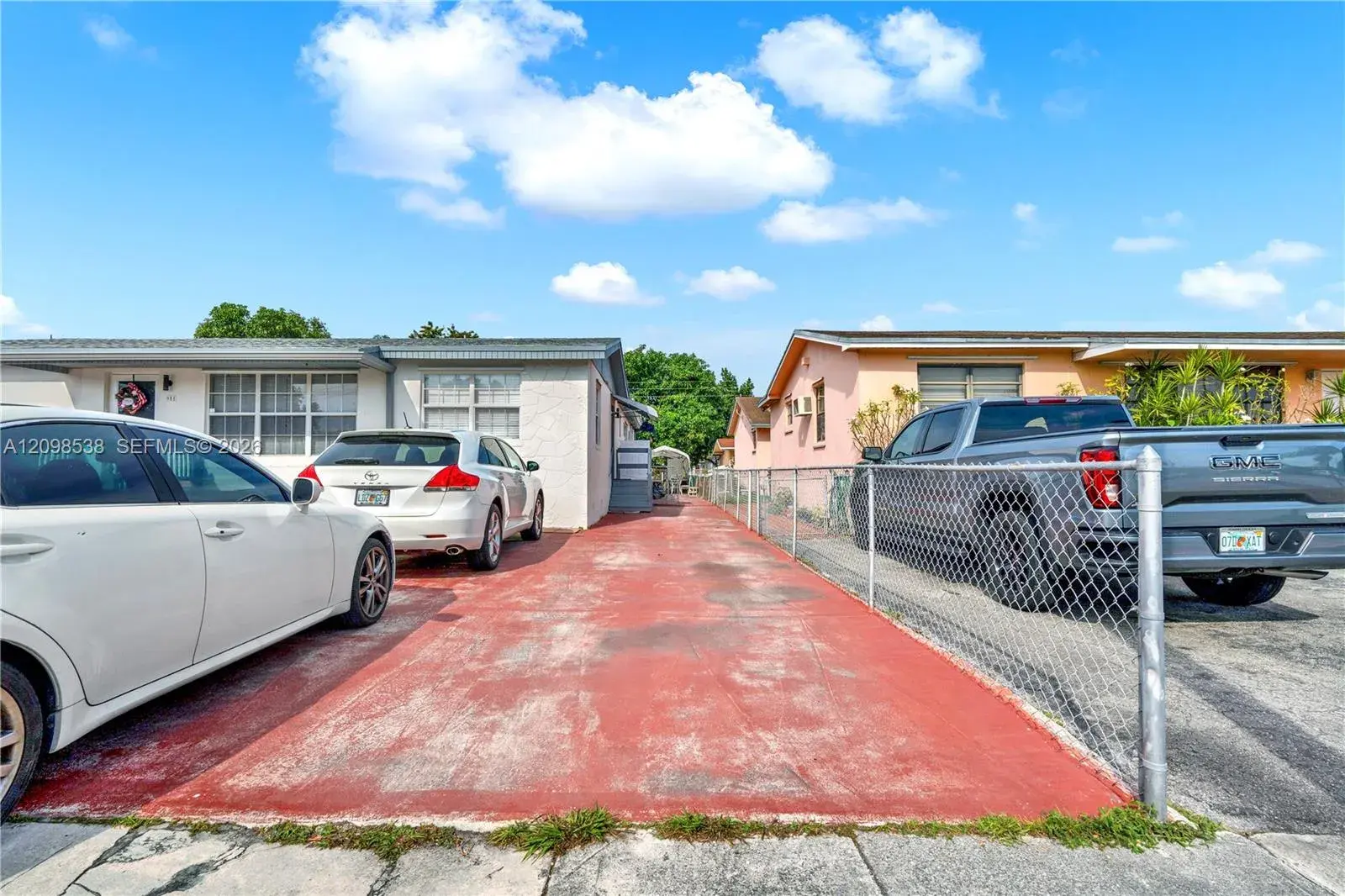 951 W 30th St, Hialeah FL 33012