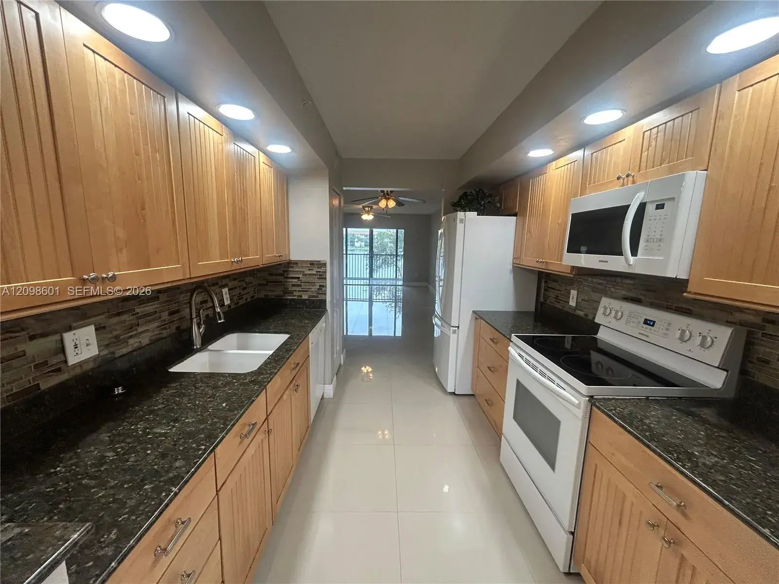 2 bedroom 2 bath Residential for sale at 571 SW 141st Ave # 212N, Pembroke Pines FL 33027
