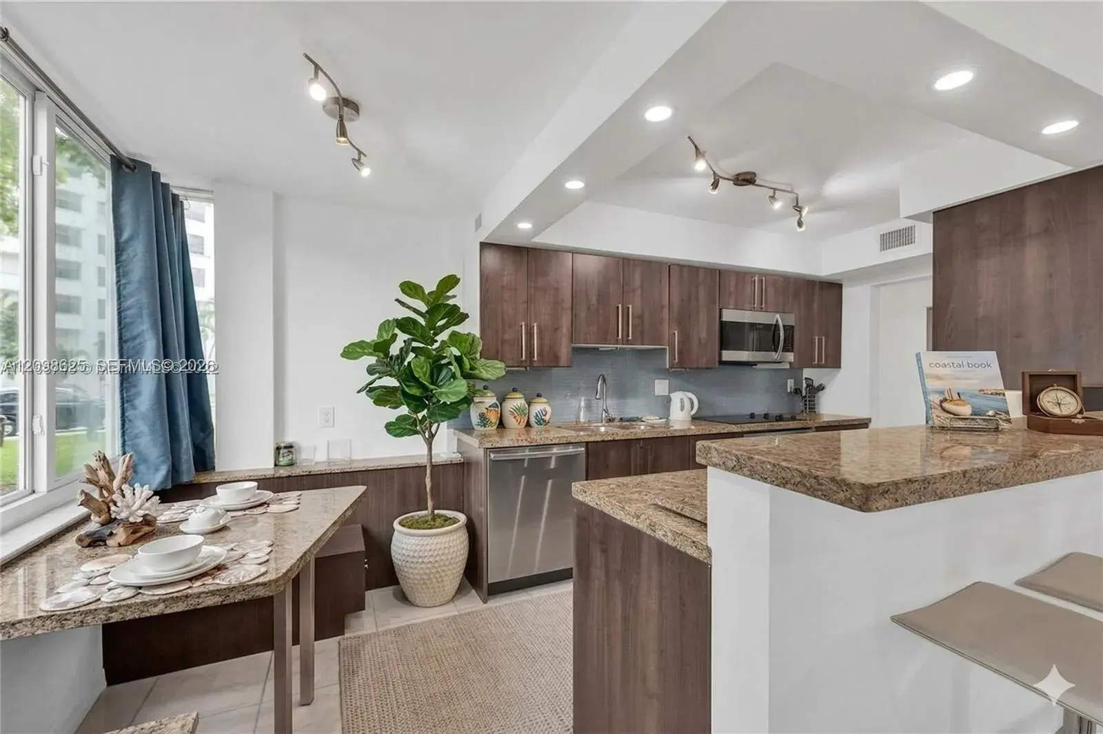 2 bedroom 2 bath Residential Lease for rent at 250 180th Dr # 155, Sunny Isles Beach FL 33160