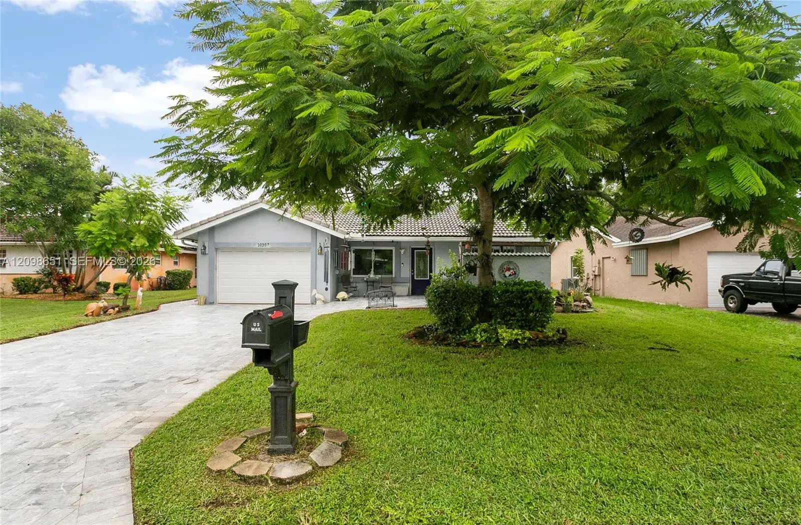 2 bedroom 2 bath Residential for sale at 10307 NW 70th St, Tamarac FL 33321