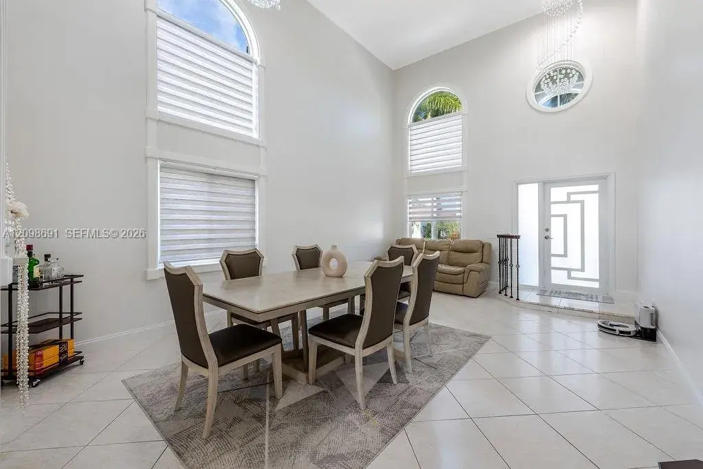 4 bedroom 3 bath Residential for sale at 6256 Lansdowne Cir, Boynton Beach FL 33472