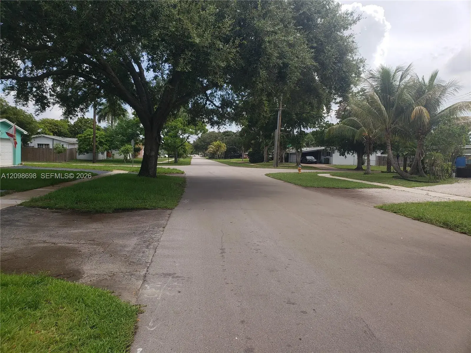 510 SW 70th Ave, Pembroke Pines FL 33023