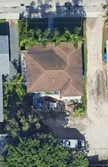 524 NE 71st St, Miami FL 33138