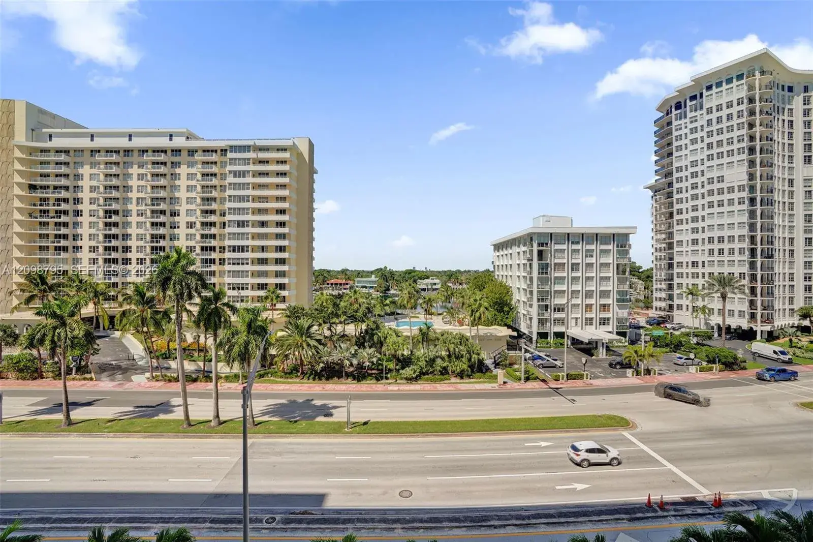 2 bedroom 2 bath Residential for sale at 5601 Collins Ave # 620, Miami Beach FL 33140