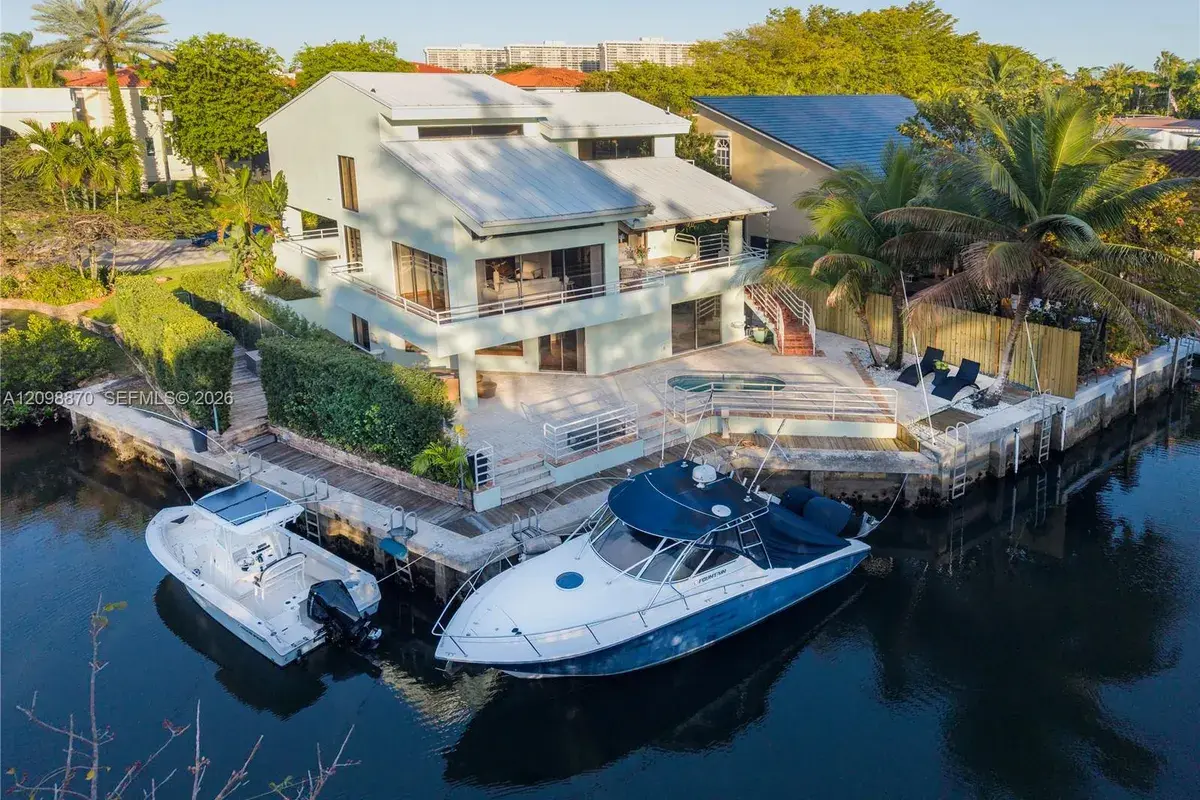3520 Rockerman Rd, Miami FL 33133
