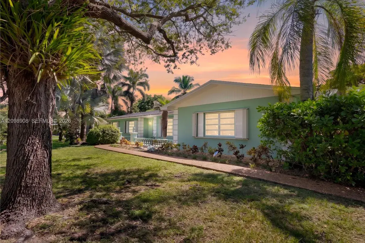 10100 SW 133rd St, Miami FL 33176