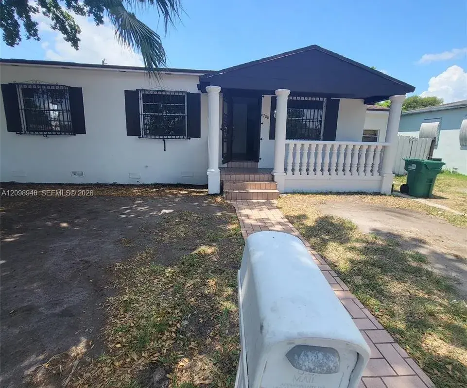 6700 SW 30th St, Miami FL 33155
