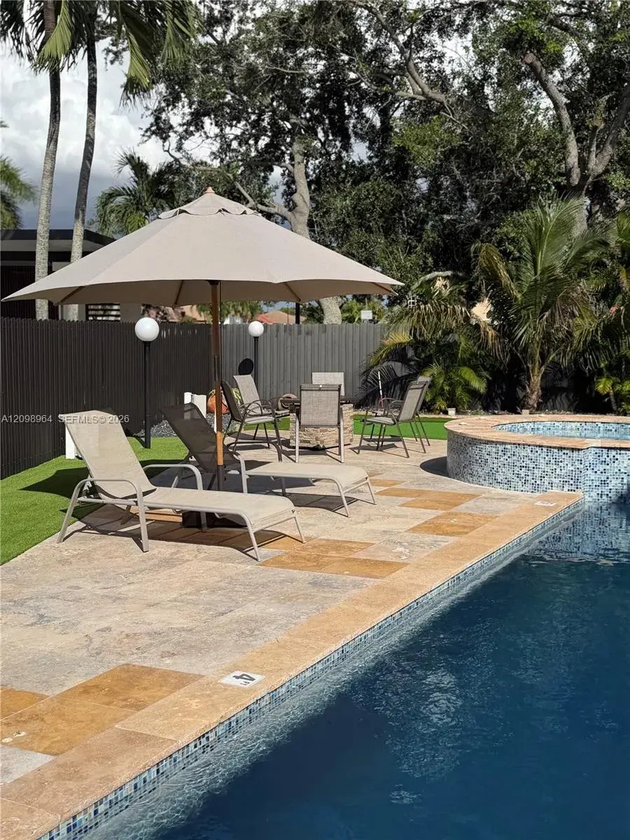 154XX SW 36th Ter, Miami FL 33185