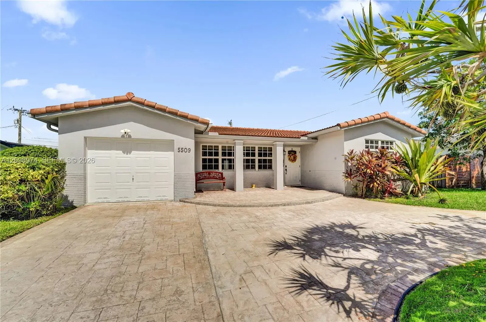 3 bedroom 2 bath Residential for sale at 5509 Jefferson St, Hollywood FL 33021