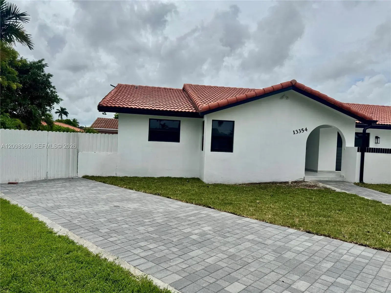 13354 SW 1st Ter, Miami FL 33184