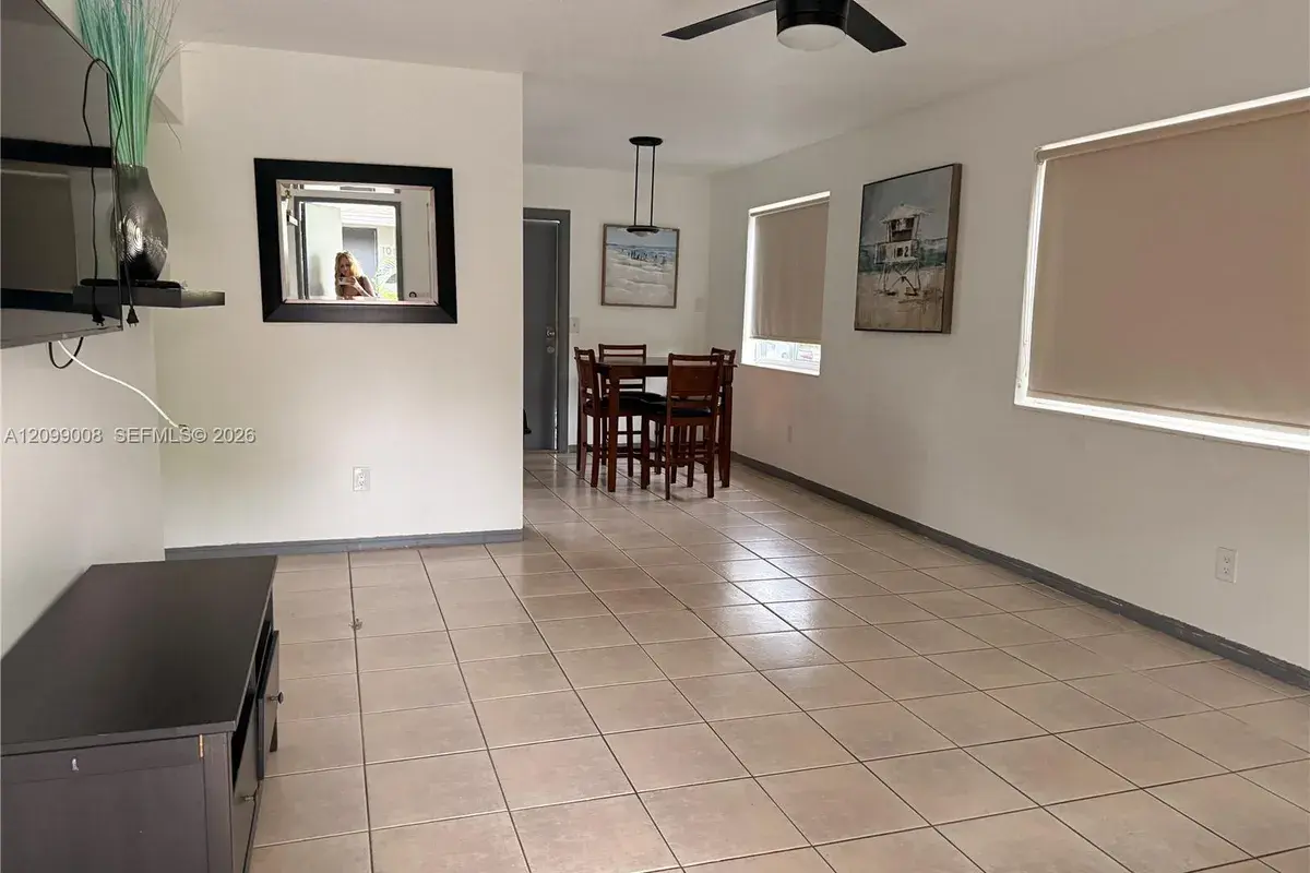 1104 N 17th Ct # 102, Hollywood FL 33020