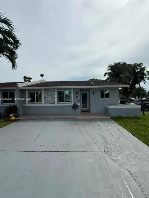 3 bedroom 2 bath Residential for sale at 5641 SW 139th Pl, Miami FL 33183