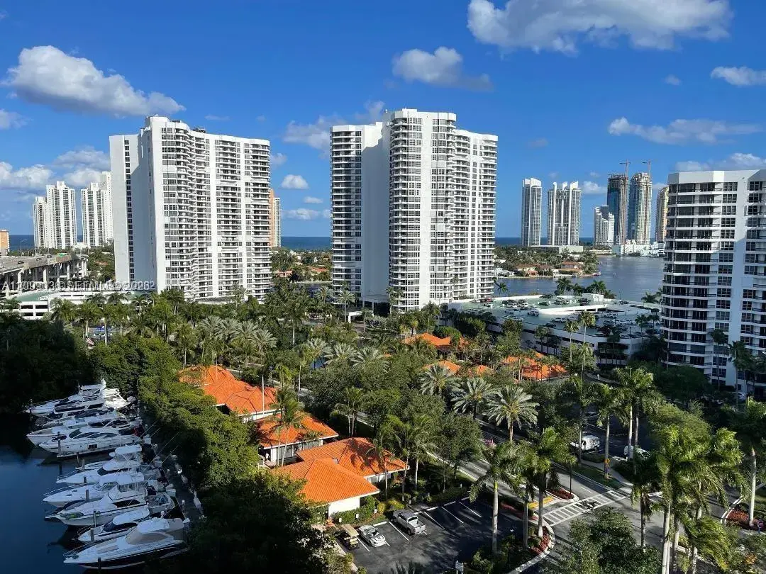 2 bedroom 2 bath Residential Lease for rent at 3500 Mystic Pointe Dr # 1507, Aventura FL 33180