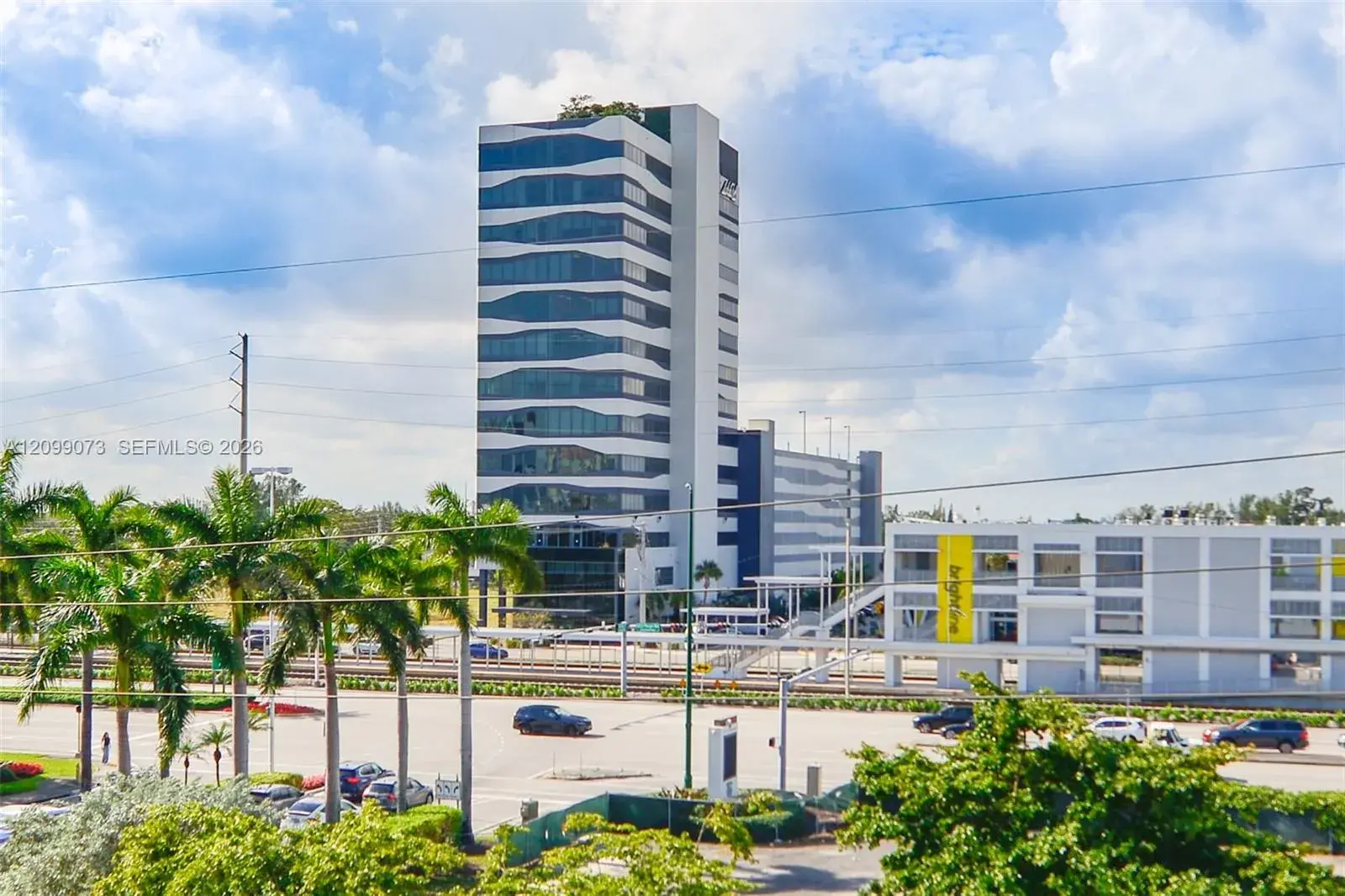 19790 W Dixie Hwy 401 Hwy, Aventura FL 33180