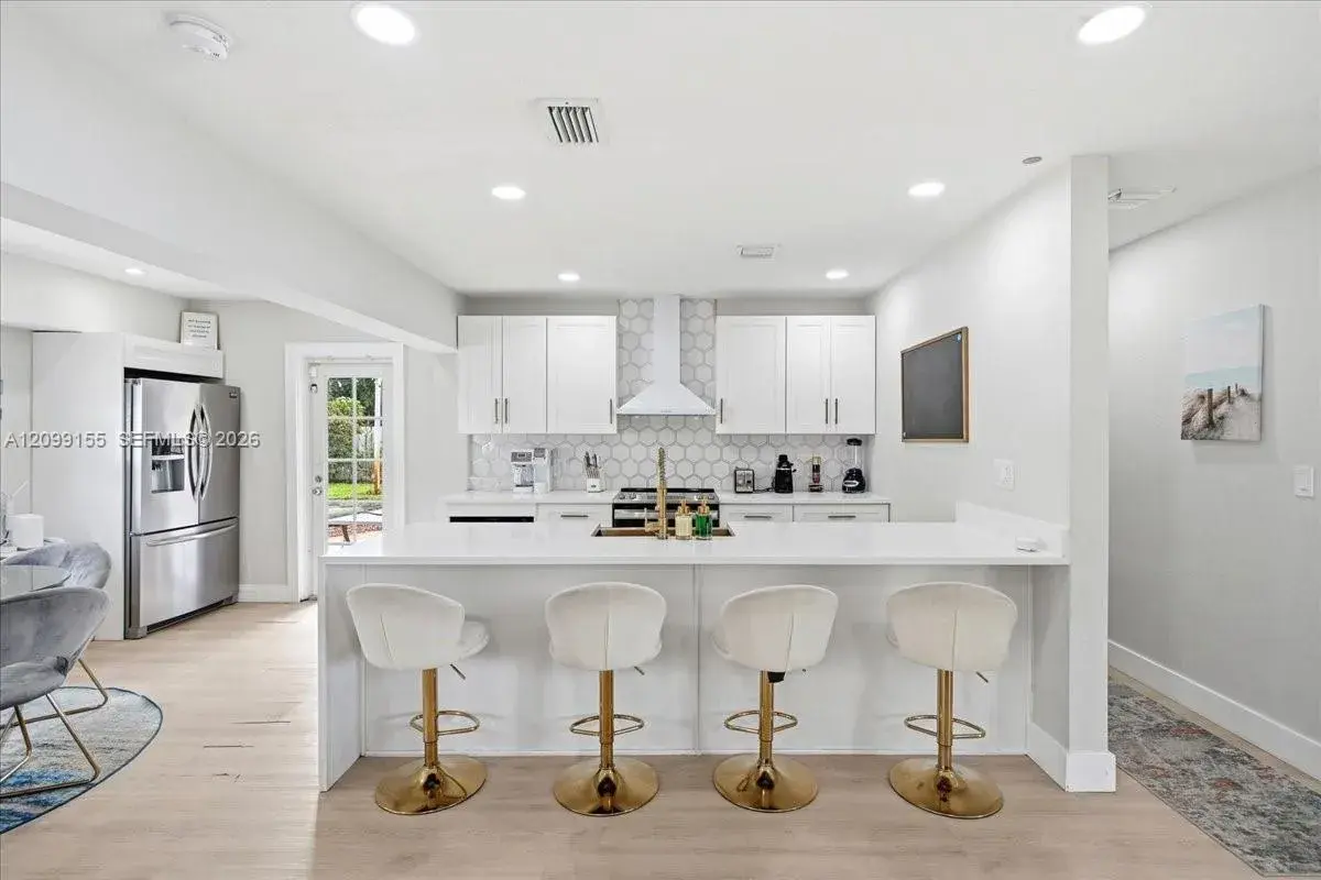1612 NW 10th Ave, Fort Lauderdale FL 33311