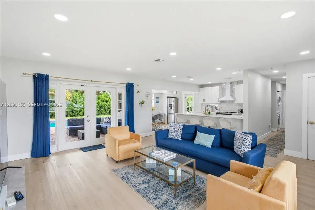 1612 NW 10th Ave, Fort Lauderdale FL 33311