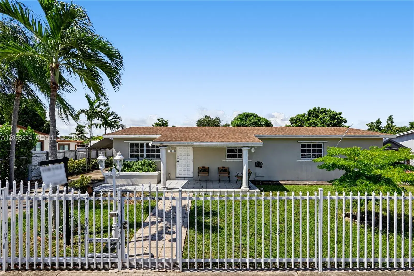 3 bedroom 2 bath Residential for sale at 19360 SW 115th Ave, Miami FL 33157