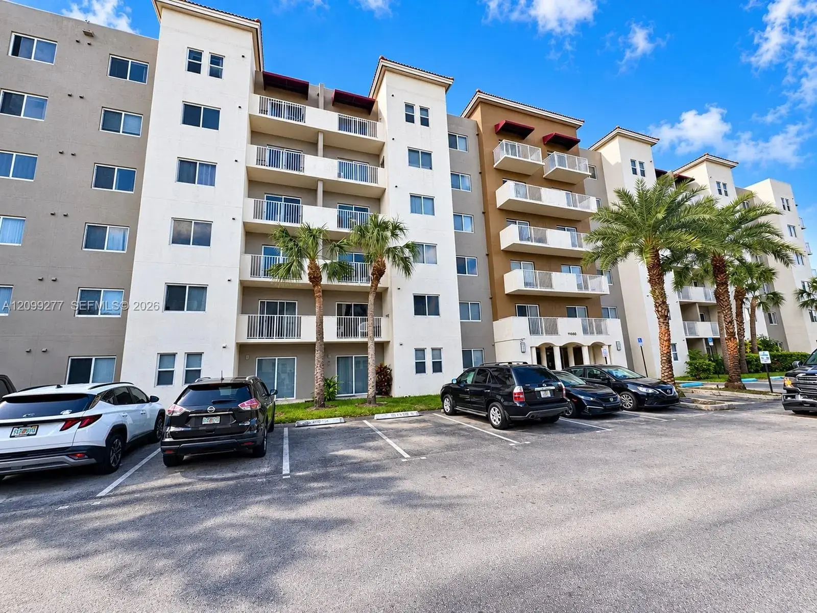 2 bedroom 2 bath Residential for sale at 11060 SW 196th St # 303, Cutler Bay FL 33157