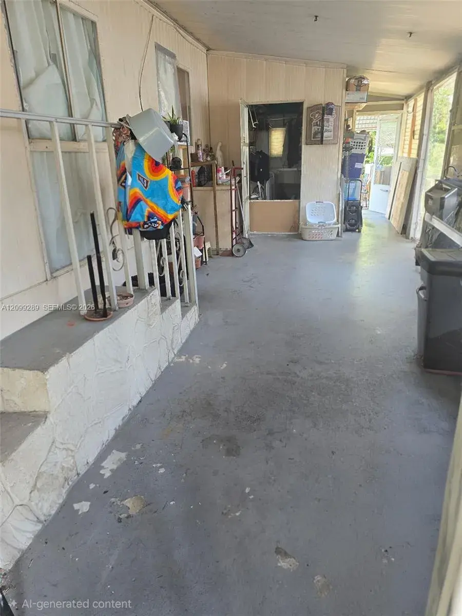 5550 SW 32nd Ter, Dania Beach FL 33312